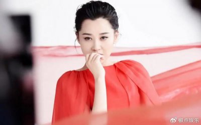 ​“人间尤物”许晴：情史丰富绯闻不断，50多岁依然迷倒无数男人