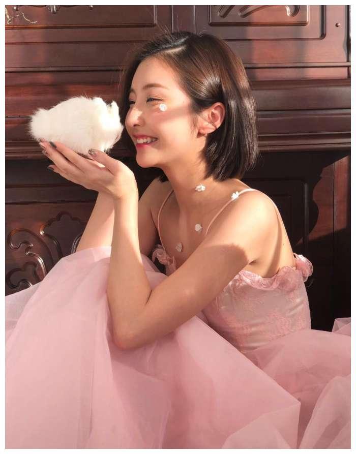 王思聪前女友豆得儿上快本引争议, 快本已沦为网红跳板?