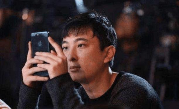 王思聪买LOL一区的ID, 花费18万只为IG战队, 网友: 官方自作自受!
