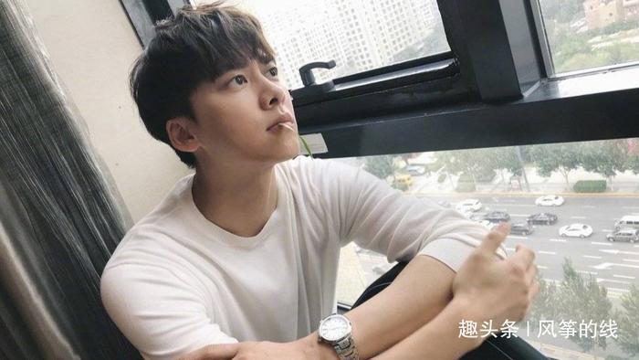 李易峰与公司合约将到期，疑似解约，网友叫好！