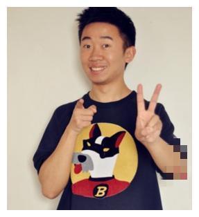 杨迪为什么能火到刷屏？辛酸成名史，下跪感恩引泪奔