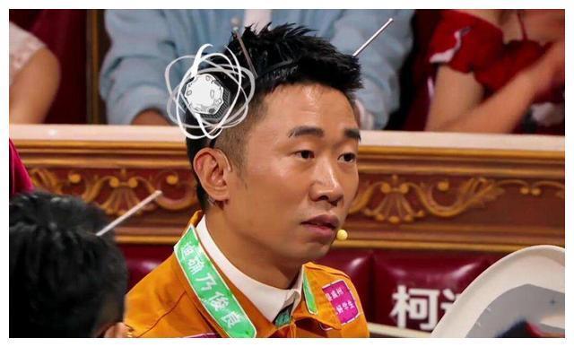 杨迪为什么能火到刷屏？辛酸成名史，下跪感恩引泪奔
