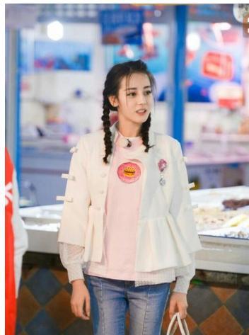 迪丽热巴新剧《我的青春爱过你》来袭，与痞帅的他能擦出什么火花