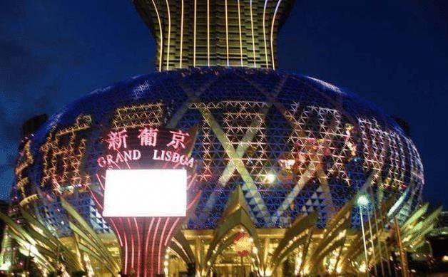 向华强、崩牙驹、何鸿燊都是港澳老大, 为何只有崩牙驹被捕入狱?