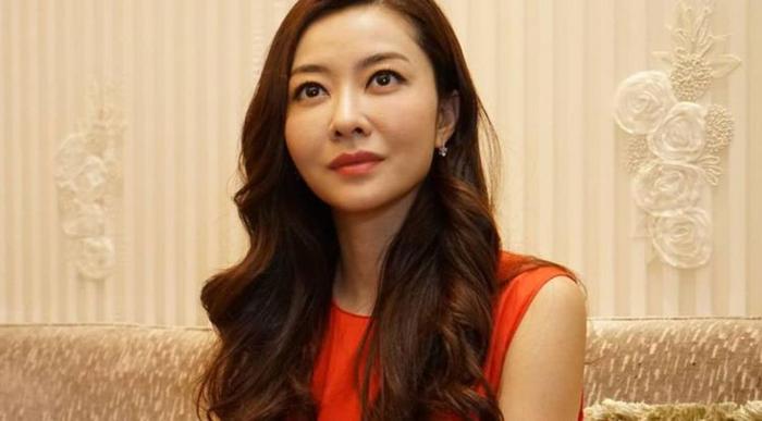 郭可颂前妻与现任对比，惨遭熊黛林无情秒杀，网友：没有后悔药