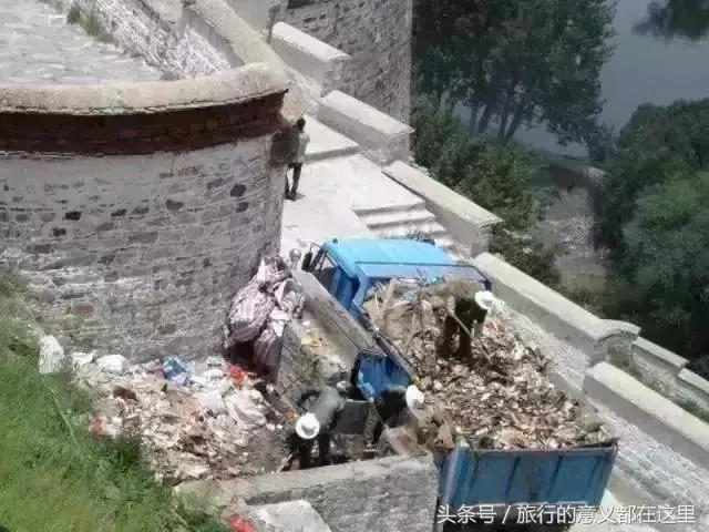 最美天路垃圾成山，怎么会变这样，是谁之过？