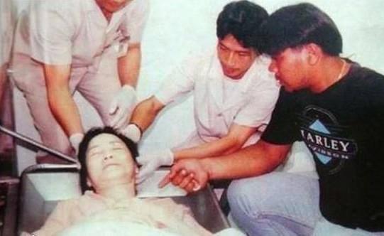 一代巨星邓丽君死亡真相最终解释：真的死于气喘？