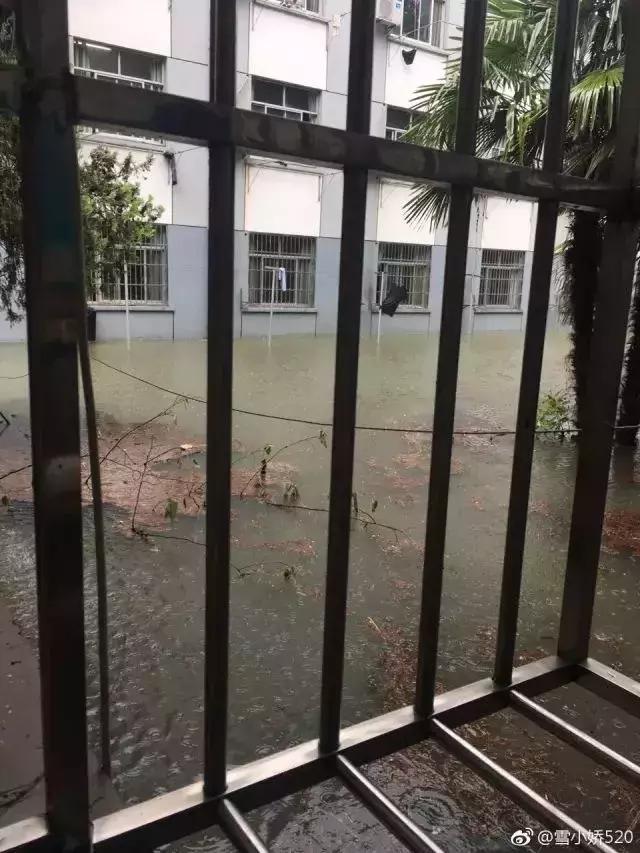 南京高校宿舍条件，最坑爹的10所！看看有没有你学校！