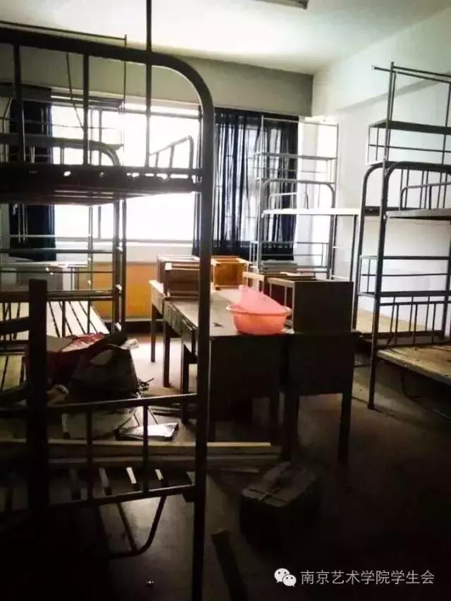 南京高校宿舍条件，最坑爹的10所！看看有没有你学校！