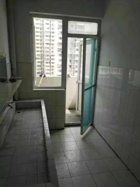 南京高校宿舍条件，最坑爹的10所！看看有没有你学校！