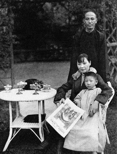 史上最全蒋介石照片，重现他充满争议、此起彼伏的一生!