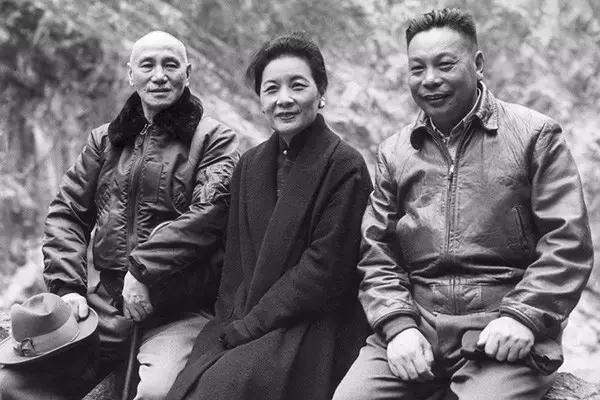 史上最全蒋介石照片，重现他充满争议、此起彼伏的一生!