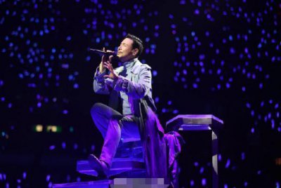 ​张学友演唱会完美结束，年过半百魅力依旧，经典老歌让人回味无穷