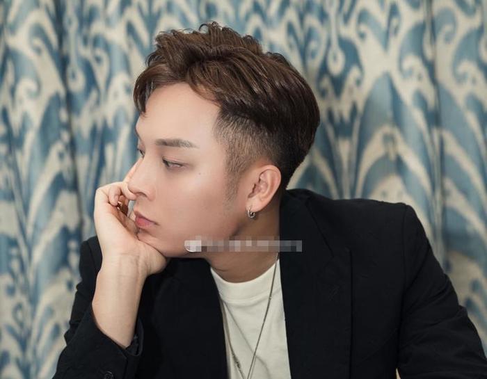 韩安冉老公旧照大起底！整容前后差距太大，难怪称“上学时单身”
