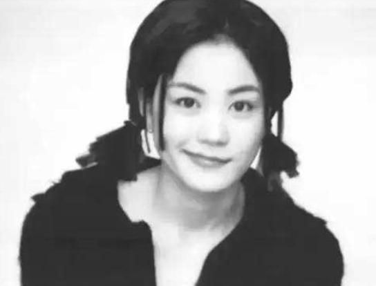 51岁状态似少女，曾为自己太红而苦恼，王菲到底有多自信