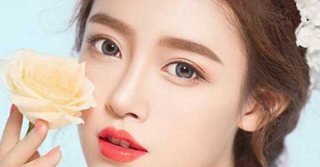 女生这4种脸型，最适合“中分”，特别第3种，多数男生都喜欢！