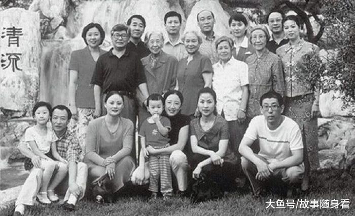 她是中国最牛母亲, 女婿是国家副主席, 孙子09年晋升为上将!
