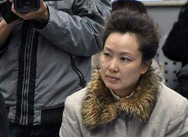 她是央视“最土”女主播，主持时从不化妆，如今低调无人知