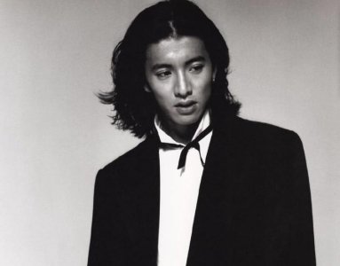 ​木村拓哉二十年前写真曝光 当年他的海报要专人看守 怕粉丝抢走
