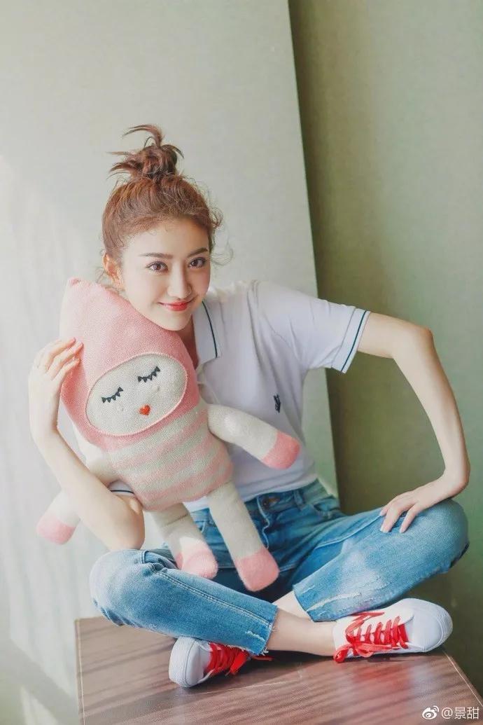 拍照的时候，如何摆pose才好看？