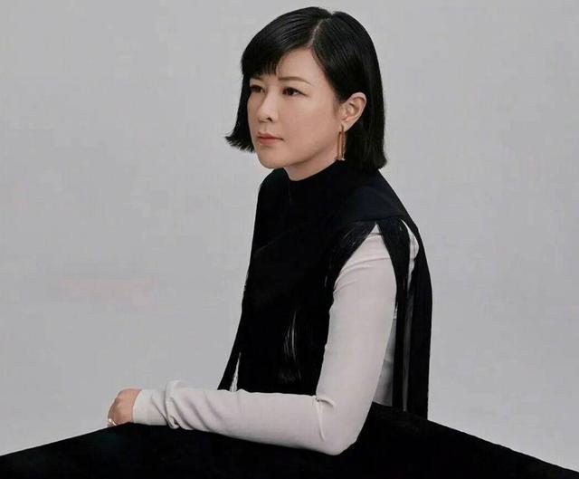 杜华儿子总裁范儿十足，妙语连珠幽默感爆棚，网友纷纷路转粉
