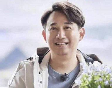 ​黄磊大女儿已长大！16岁清纯可人似孙莉，与何炅合作或将出道