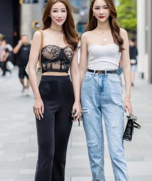 女生搭配高跟鞋，简约时尚又韵味