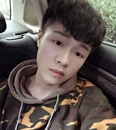 LOL  五五开迷妹粉惨遭男主播挖墙脚  还被吐槽: 五五开他真丑!