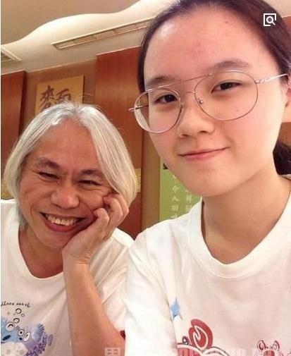 相差41岁的爷孙恋，女友成功怀孕，网友：绝对是真爱