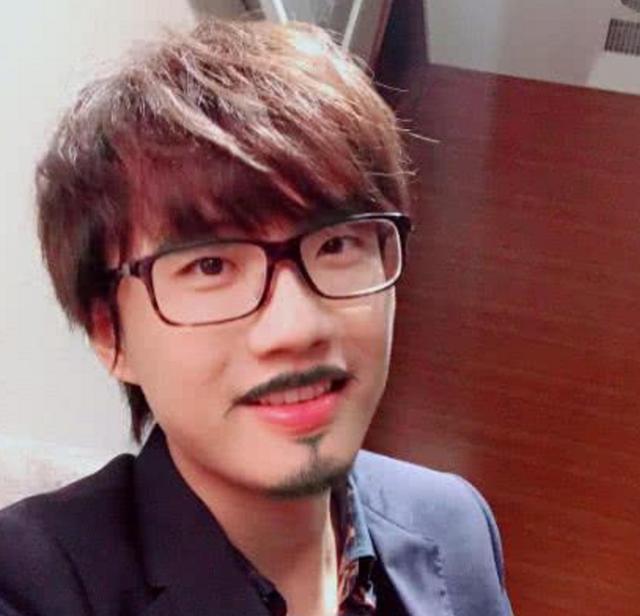 许嵩耗尽心思的一首歌，只为捧红一个人，如今她却沦为网络主播