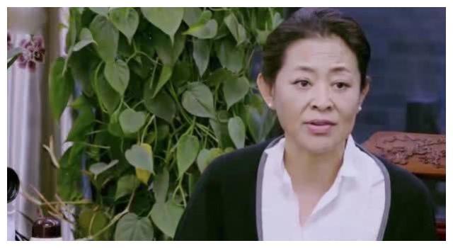 倪萍吐槽蔡明这辈子没说对过话，对方八字回应，网友：高手过招