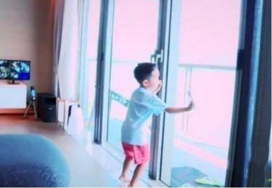 陈小春的香港豪宅曝光，香港的房价昂贵，居然还能住这么大的房子