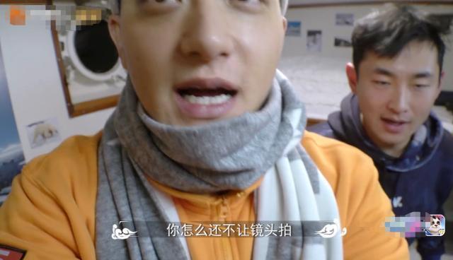 黄子韬素颜出镜，看清他的真正模样，网友：真实的不能再真实了