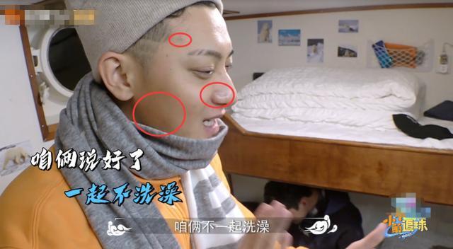 黄子韬素颜出镜，看清他的真正模样，网友：真实的不能再真实了