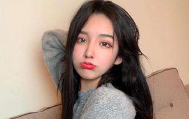 艾比走红之后太膨胀？微博发文自称女明星，太把自己当回事了