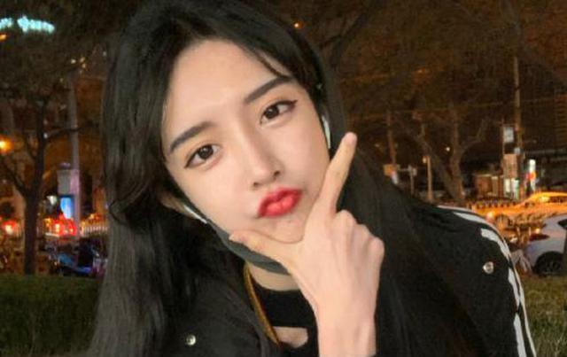 艾比走红之后太膨胀？微博发文自称女明星，太把自己当回事了