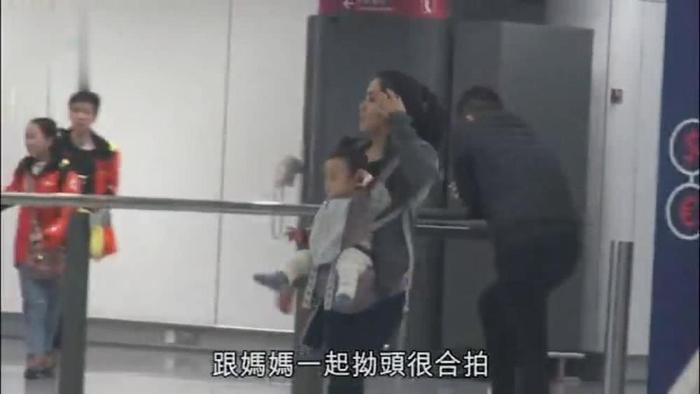 黎明一家罕见一起出游，香港媒体曝他和女助理，已在美国秘密领证