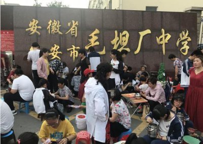 ​毛坦厂复读生多辛苦？看看他们的笔记就知道！