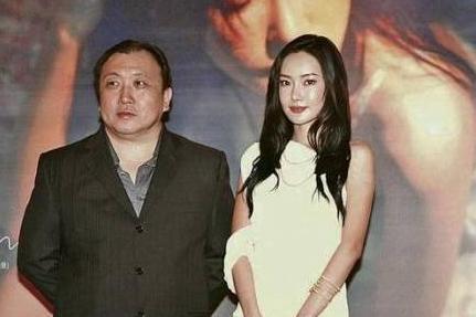 她是周润发的“女儿”，受到王晶力捧，如今人气却仍不温不火