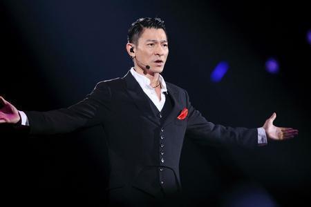 刘德华宣布退出娱乐圈 真相让众人心疼！
