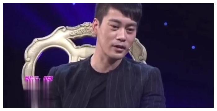 周星驰被怼小气,如今星爷低调向武汉捐款1000万,并为医生加油打气