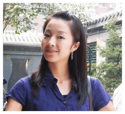 曾凭《魔幻手机》红极一时, 因为满嘴脏话, 如今沦为十八线女星