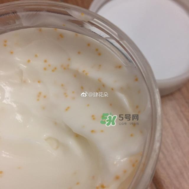 雅顿绿茶身体乳怎么样？雅顿绿茶身体乳美白吗？