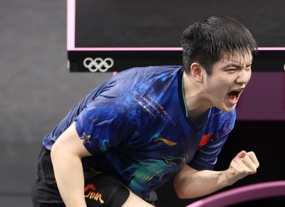 ​樊振东说被张本智和逼到绝境了！ 很幸运自己非常坚定