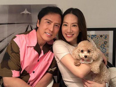 ​61岁甄子丹发福变胖，和老婆汪诗诗生活惬意又幸福