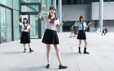 ​马剑越不得了！23岁结婚怀孕，孕期竟然还大胆穿JK制服跳舞卖萌