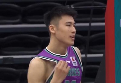 ​山东男篮两连胜！大胜福建28分，12人登场全部得分，高诗岩18+17