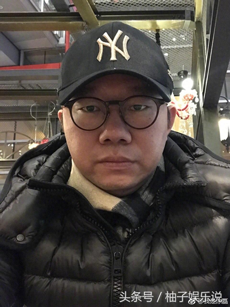 涂磊终于晒出老婆正面照，一家三口好幸福，小丸子颜值值得称赞