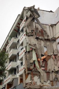 ​5.12汶川地震