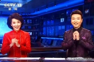 ​拱手作揖是左手在上还是右手在上？
